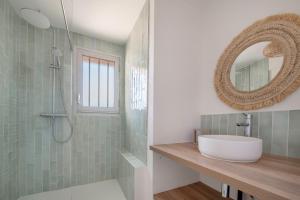 Maisons de vacances Prefailles - Maison 6 Pers - 200m des plages : photos des chambres