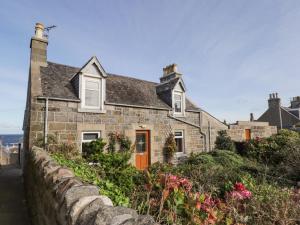 19 Reidhaven Street, Banff