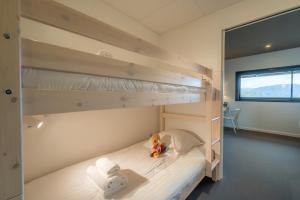 Hotels Mildiss Hotel Spa & Restaurant, BW Signature Collection : Chambre Familiale avec 1 Lit King-Size et 1 Lit Superposé - Non-Fumeurs