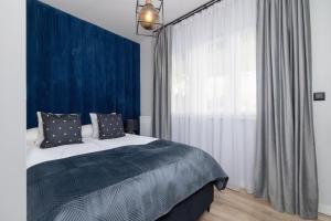 Lux Kraków Apartment with Parking & AC just 1,5 km from Main Square by Renters Prestige