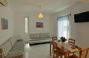 Spanos Apartments Andros Greece