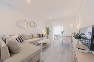 ISG Apartments Bécquer Free Parking inside the building