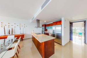 Casa Altamar Penthouse Oceanfront 123 Norte @ Mareazul Beachfront