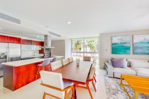 Casa Coral 701 Sur @ Mareazul Beachfront.