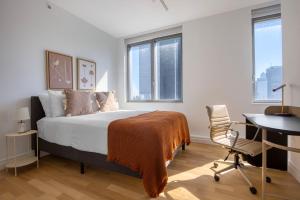 Midtown West 2br w gym wd nr hudson river NYC-1243