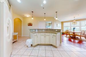 Bayside Resort - 31568 Winterberry Pkwy. #307