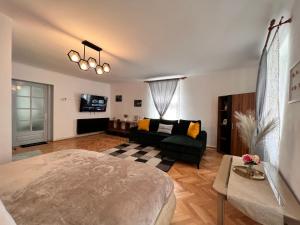 Simon Old Town City Center Apartments