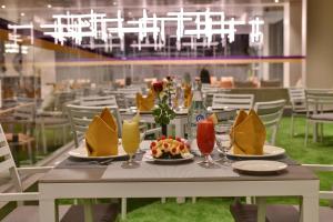 Click Hotel Pithampur