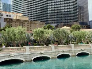 Jockey Resort Suites Center Strip