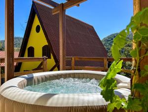 Charmoso chale c WiFi e linda vista em Itaipava RJ