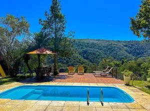 Charmoso chale c WiFi e linda vista em Itaipava RJ - Paquequer Pequeno