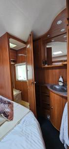 Campervan romantic getaway in Old Town Brasov