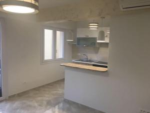 Studio centre ville entièrement rénové au calme