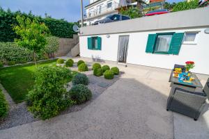 Studio Leon & rent a quad