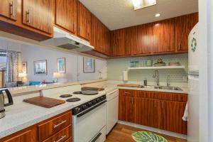 Kailua Bay Resort 4-303
