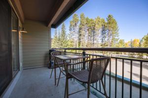 Trails End Alpine Dream Condo: Ski InOut, Walk to Town