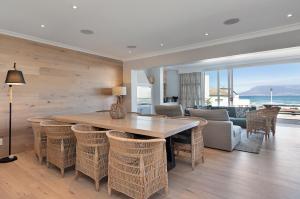 Villa by the Ocean, Blouberg Village