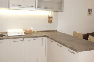 King-size bed, Free parking, kitchenette, wifi apartments