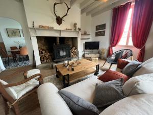 Maisons de vacances Maison avec spa au coeur d-un domaine : photos des chambres