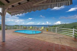 Bungalow avec piscine au cœur de la campagne Vert