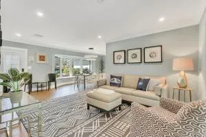 Coral Isle Heated pool,, ping-pong, near beach - Cypress Harbor