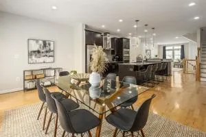 4 Bdr Suburban Home, Near DC, Perfect for Families, 24 Hr Pro Host Support - أشبورن