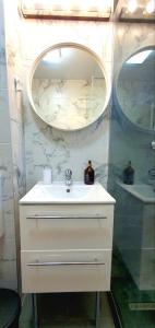 D&C Studio IISelf-Check-In