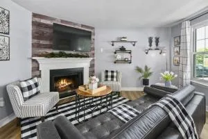 Luxury Sterling townhome - Private, Self checkin - ليسبورغ