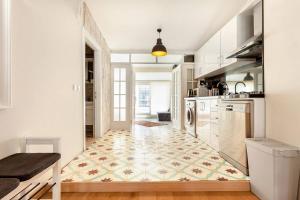 Prime location with terrace