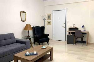 Alexas Downtown Apartment