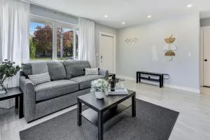 Renovated professional design, grill lake view! - Highland Lakes