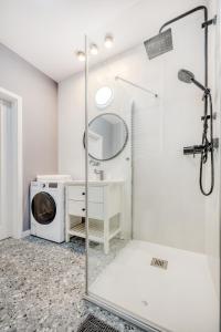 Manufaktura Business Suites - Parking, Balcony, Nature View - by Rentujemy