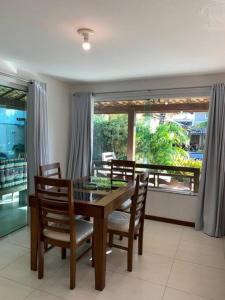 Geriba casa do canto- 2 minutos da praia a pé