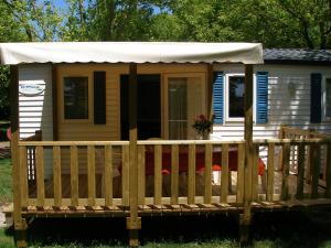 Campings Team Holiday - Camping du Petit Pont : photos des chambres