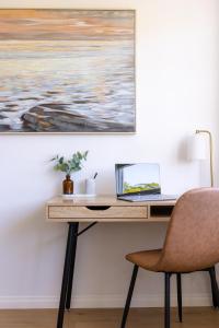 Coogee Ocean View - Deluxe one bedroom apartment