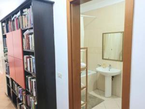 Lovely 2-bedroom rental apartment in Tirana center