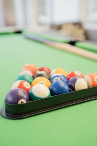 Opulent 5 bedroom Retreat with Hot tub and Entertainment