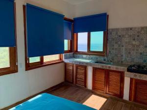 Estudio con vista al mar, AC, WIFI Starlink, Parking