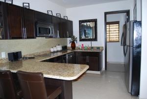 Casa Felsted Torre 1 304 Mayan Lakes resort