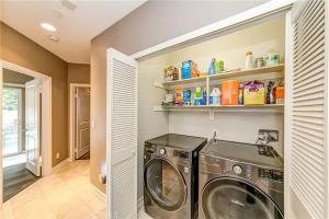 Redondo Beach Suite, 2 BR 1st floor Surf Gym workspace