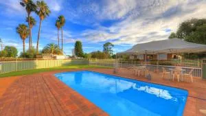 West View Caravanpark - Даббо