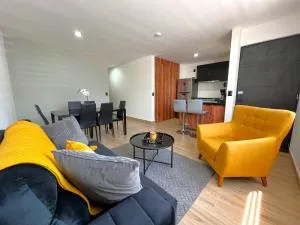 Departamento Black and Golden - Lobo