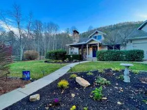 Golden Acres Ranch Hot Tub+Gameroom+Creek & wifi - Highlands