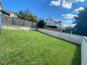 Maison calme et spacieuse PAS DE FETE