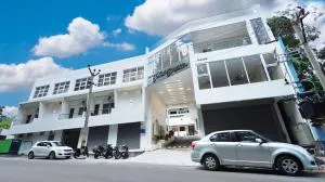 Hotel Grand Square - 科利希尔斯