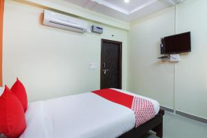 Hotel O S V Residency