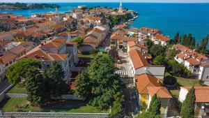 Valnea - apartment for five people in the center of Poreč