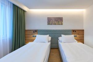 Comfort Twin Room room in CENTRAL PARK FLORA