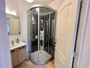 Le Neuvice - Place du marché, Quais, Bueren