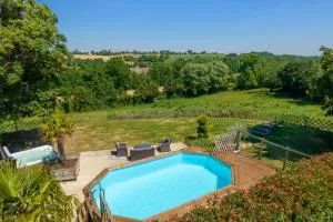 Gîte avec vue imprenable - Cluis